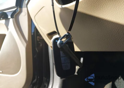 2011 Kia Sorento Ex V6 z USA, uszkodzony, nr VIN 5XYKU4A20BG145279